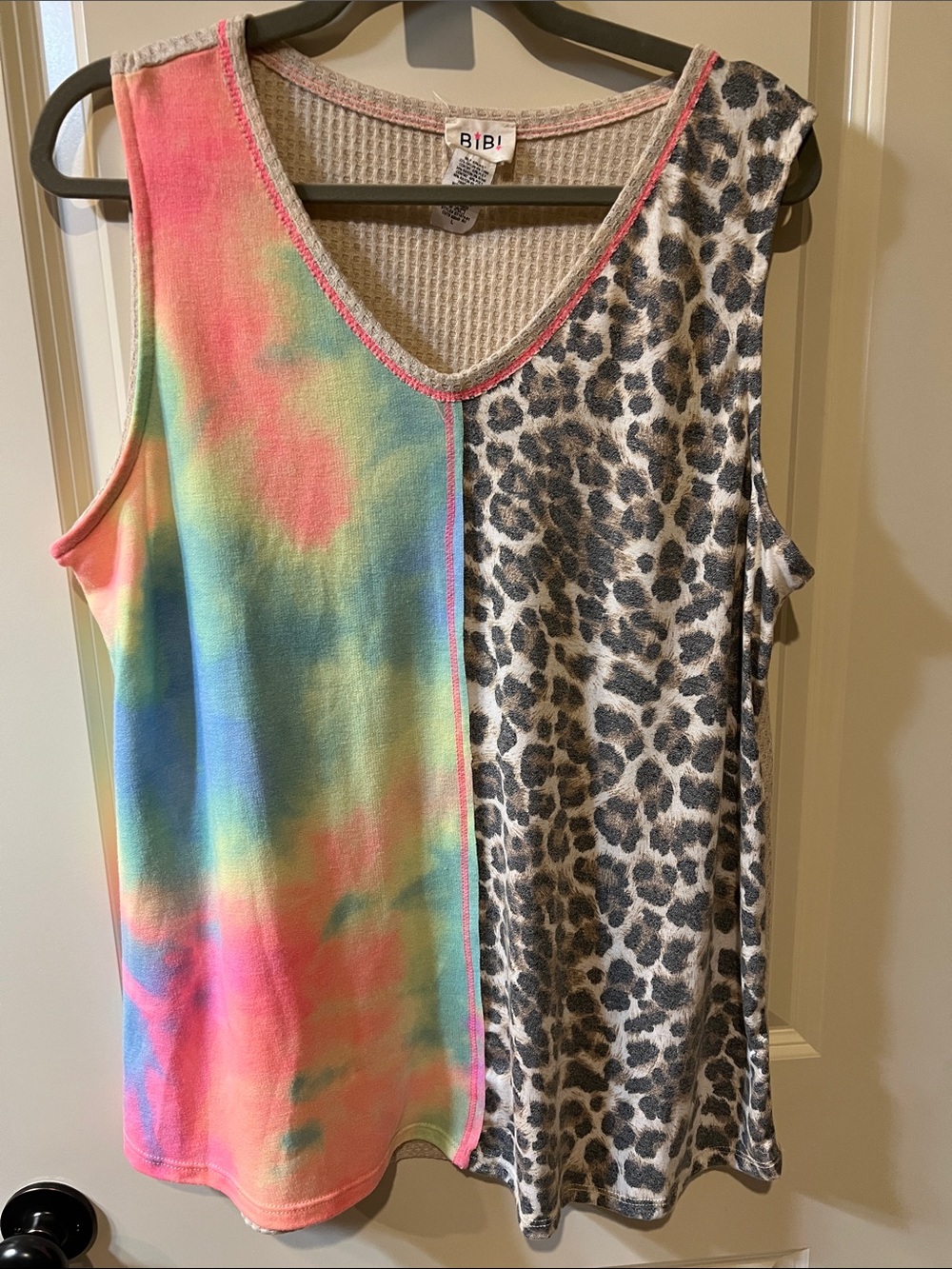 BiBi Split Neon Tie-Dye and Leopard Print V-Neck Tank